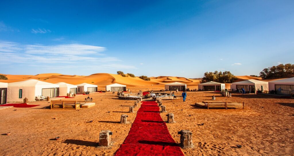 camp in merzouga desert