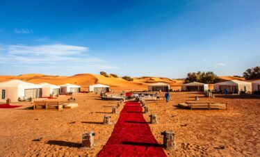 camp in merzouga desert